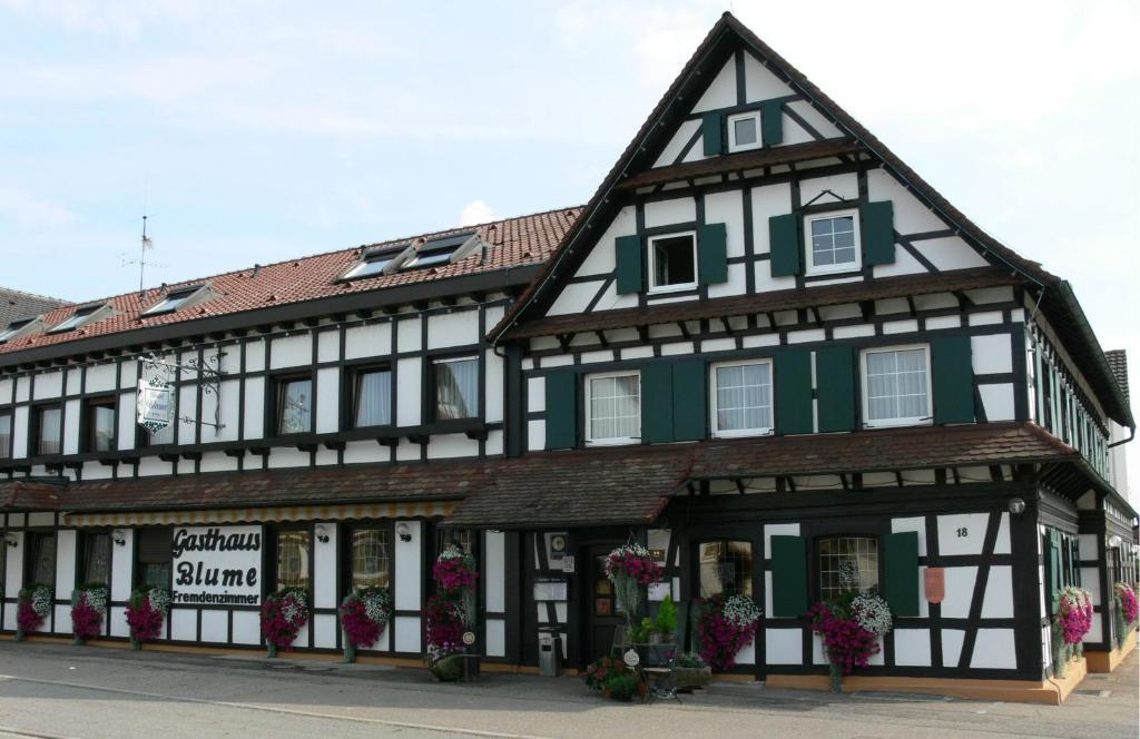 Hotel Landgasthof Blume Lichtenau  Exterior photo